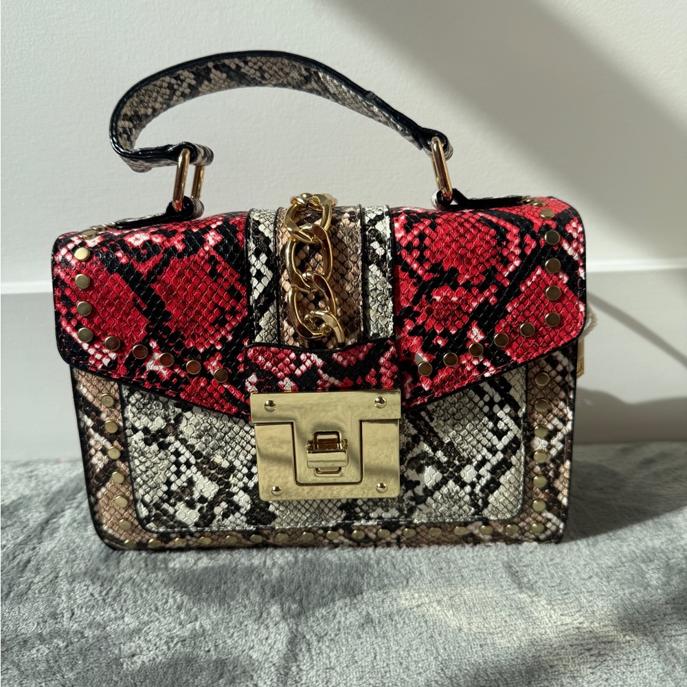Stylish Red and Black Snakeskin Pattern tie lock mini flap crossbody bag